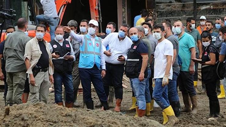 Bakan Kurum, Derelide incelemelerini sürdürdü