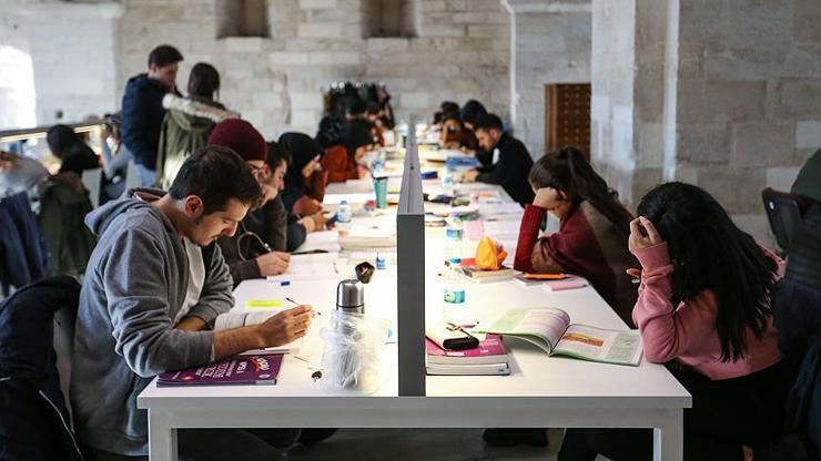 Son dakika... Uzaktan eğitim veren üniversiteler