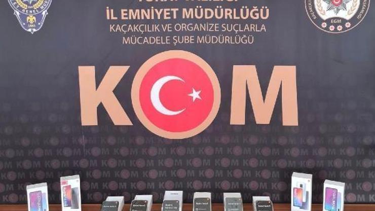 Tokatta kaçak cep telefonu operasyonru