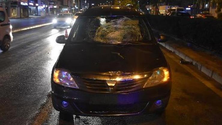 Otomobilin çarptığı yaya, ağır yaralandı
