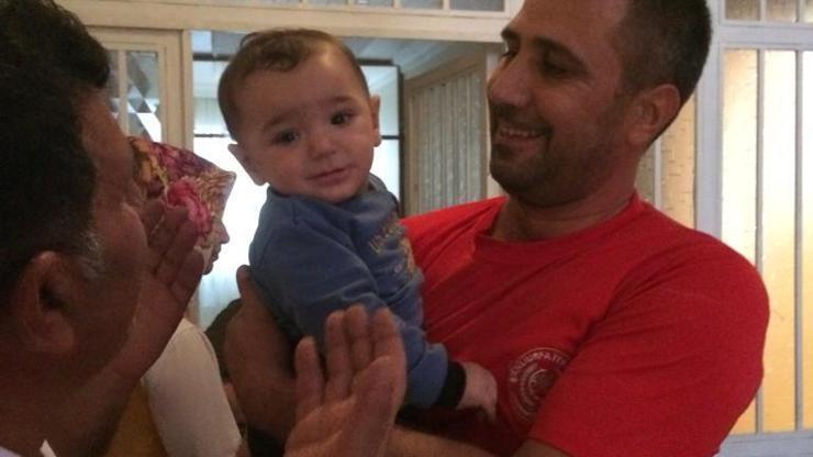 Yangında mahsur kalan bebek kurtarıldı