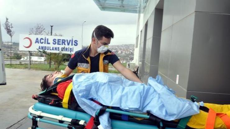 Malkarada otomobille çarpışan motosiklet sürücüsü yaralandı