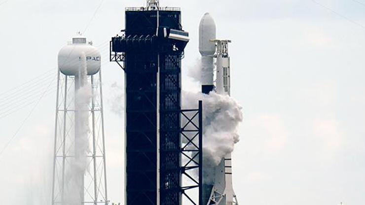 SpaceX, Starlink uydularının fırlatılışını iptal etti
