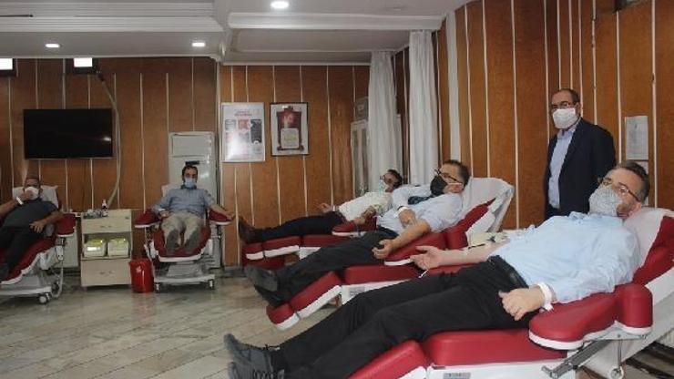 Azalan kan stokları için örnek işbirliği