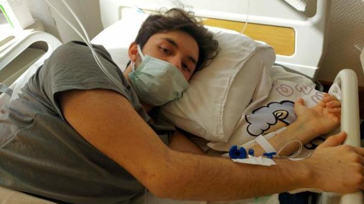 Anne ve babasını depremde kaybetti: Yalnız değilim