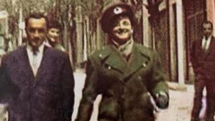 Zeki Mürenin askerlik fotoğrafları ortaya çıktı