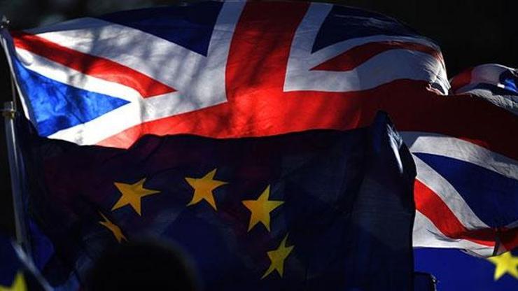 Brexit müzakerelerine koronavirüs arası