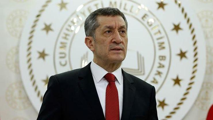 Bakanı Selçuktan 24 Kasım Öğretmenler Günü mesajı