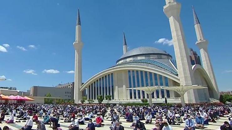 Bugün cuma namazı kaçta Cuma saati ne zaman, İstanbul cuma vakti, öğle ezanı saat kaçta 27 Kasım 2020 Cuma