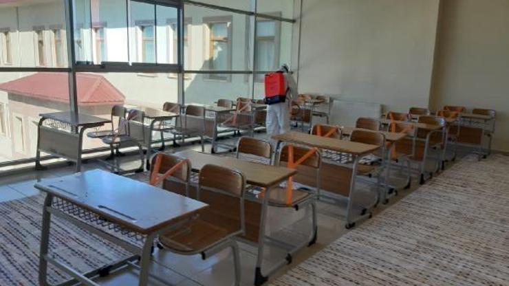 Van Büyükşehir Belediyesi desenfektan çalışmalarını yoğunlaştırdı