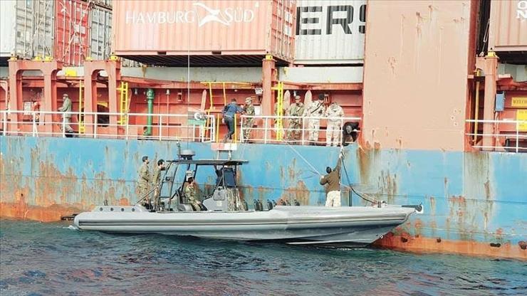 Hafterin alıkoyduğu Türk gemisi serbest bırakıldı