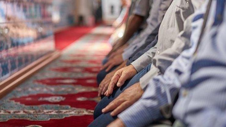 Cuma namazı nasıl kılınır, kaç rekattır Diyanet cemaatle Cuma namazı kılınışı