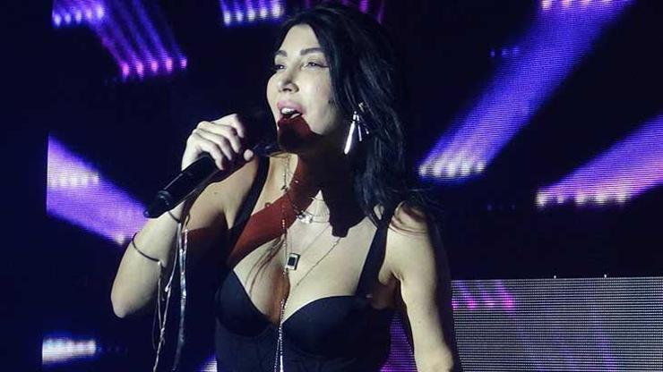 Hande Yener yeni anlaşmaya imza attı