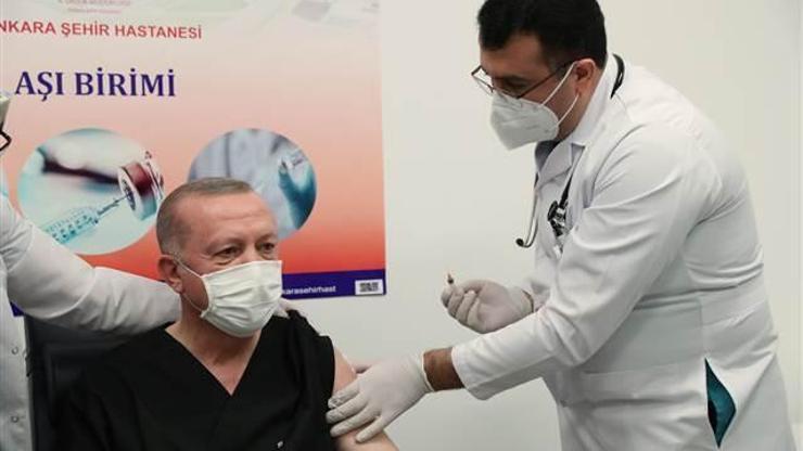 Cumhurbaşkanı Erdoğana kim aşı yaptı, aşı yapan doktor kim Doç.Dr.İhsan Ateş kimdir