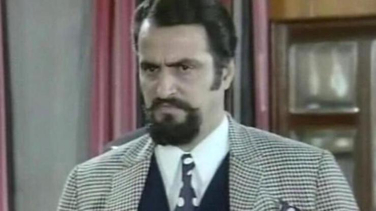 Usta oyuncu Ekrem Gökkaya hayatını kaybetti