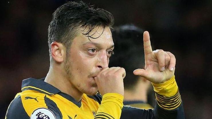 Mesut Özilin forma numarası belli oldu