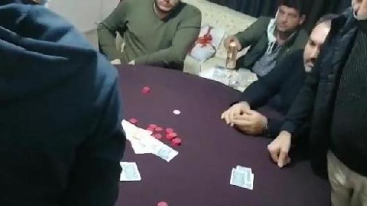 Evde kumar oynayan 16 kişiye 75 bin 544 TL ceza kesildi