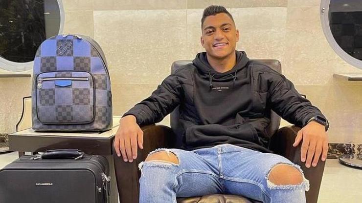 Mostafa Mohamed İstanbula geldi