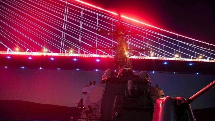USS Porter İstanbul Boğazından geçti: Biz kırmızı ışıkta durmayız paylaşımı