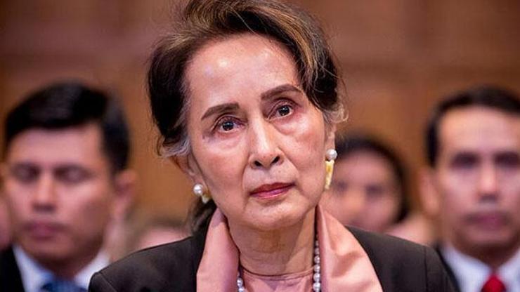 Myanmarda gözaltındaki devrik lider Suu Çiinin ev hapsine alındığı iddia edildi