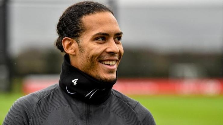 Virgil van Dijk dönüyor