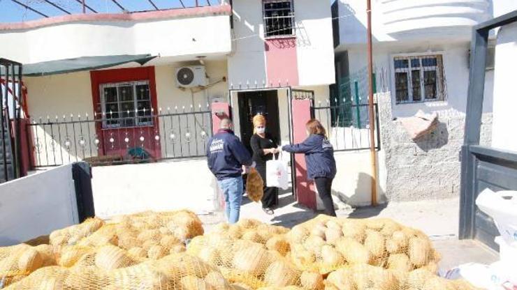Büyükşehir, hayırseverle ihtiyaç sahibi vatandaşı buluşturdu