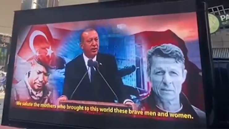 Times Meydanındaki skandala tokat gibi cevap