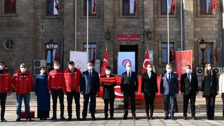 Akdenizi dolaşan Türk bayrağı Ispartada
