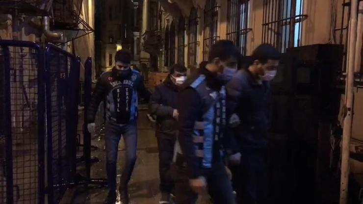 Beyoğlunda değnekçiler suçüstü yakalandı