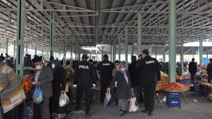 Semt pazarında koronavirüs denetimi