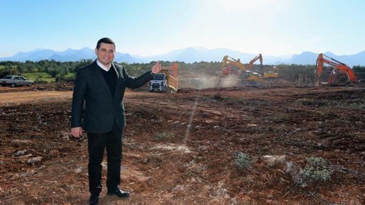 Başkan Tütüncü, Antalya Şehir Hastanesi şantiyesinde