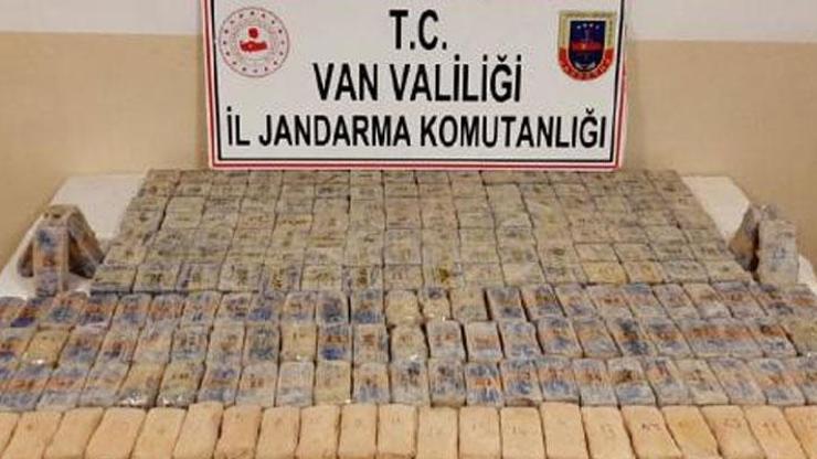 Vanda boş arazide 114 kilo eroin bulundu
