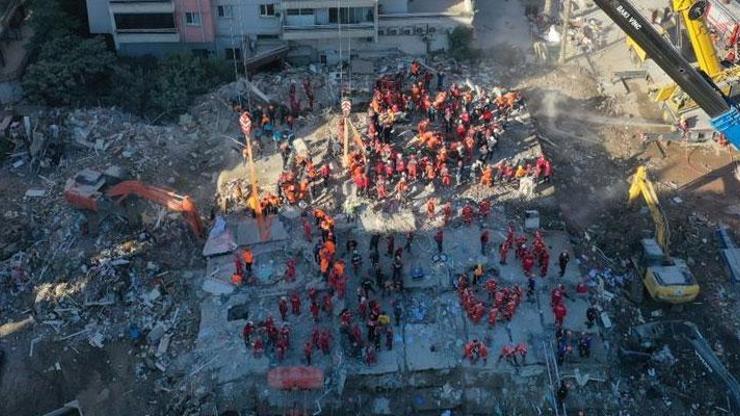İzmir depreminde yıkılan Rıza Bey Apartmanının fenni mesulü tutuklandı
