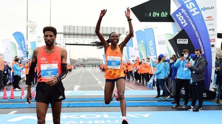 Son dakika... İstanbul Yarı Maratonunda dünya rekoru kırıldı
