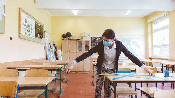 Haberler... Okullar kapanacak mı Uzaktan eğitim ne zaman başlayacak Gözler Kabinede