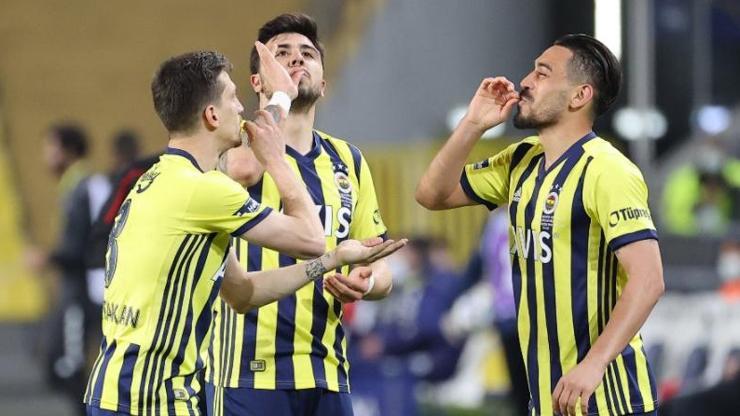 Fenerbahçe Beşiktaşın peşini bırakmıyor