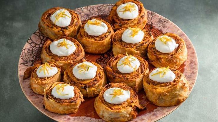 22 Nisan 2021 iftar tarifleri... Sebze Çorbası, Patatesli Rulo Köfte ve Kadayıflı Muhallebi Tarifi