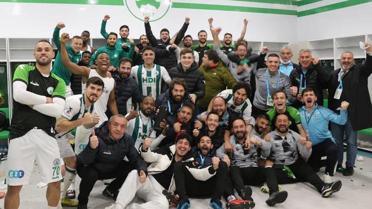 Giresunspor taraftarı 1970 Ruhuna dikkat çekti