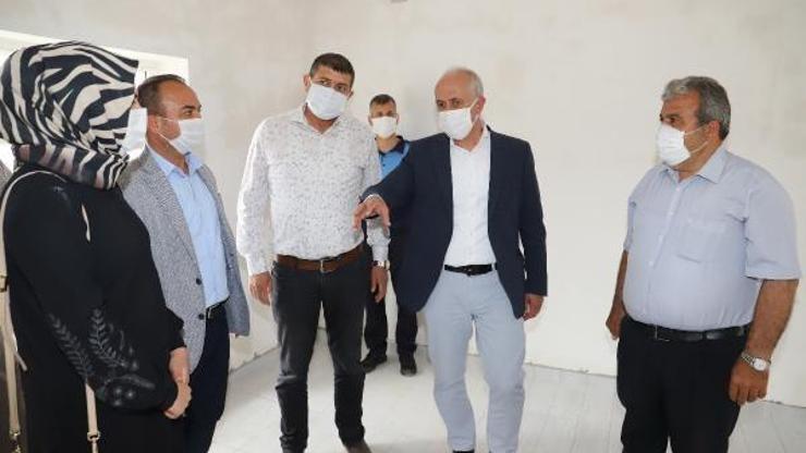 Anneler sanat atölyesinde, çocukları kreşte olacak
