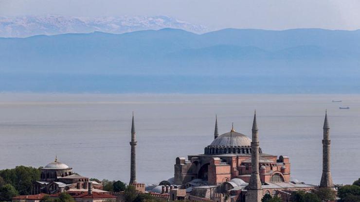 İstanbuldan Uludağ manzarası bir yıl sonra tekrar görüldü