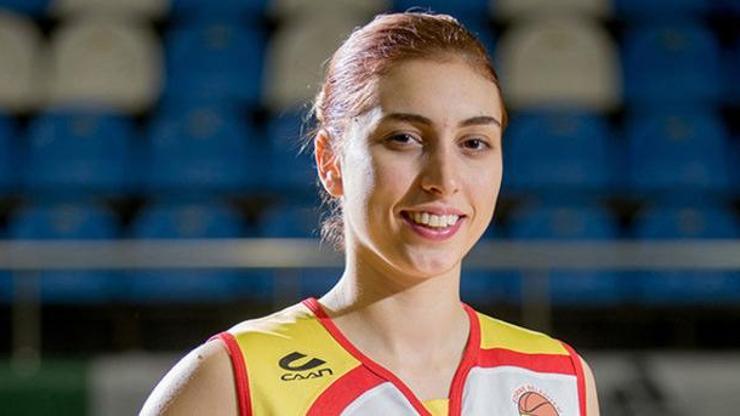 Ayşe Cora kimdir Merve Aydının arkadaşı Ayşe Cora merak edildi