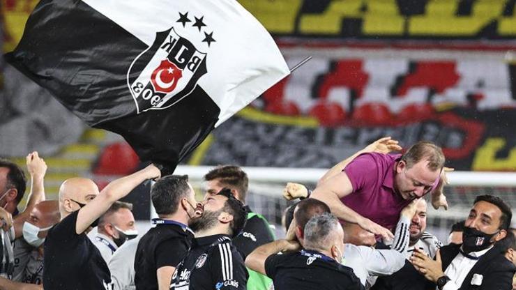 Sergen Yalçın Beşiktaş tarihine geçti