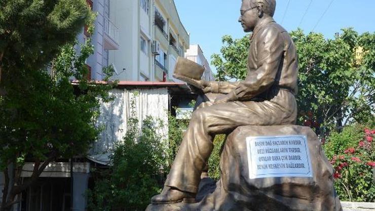 Kuşadasındaki Sabahattin Alinin ismi taşıyan sokak yayalaştırıldı