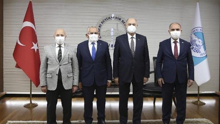 Bakan Yardımcısı Kavaklıoğlundan Büyükşehir Belediyesine ziyaret