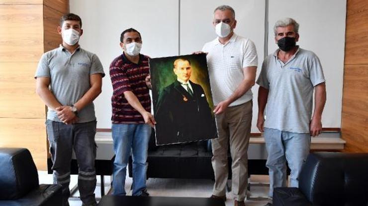 Temizlik işçilerinin Atatürk duyarlılığı