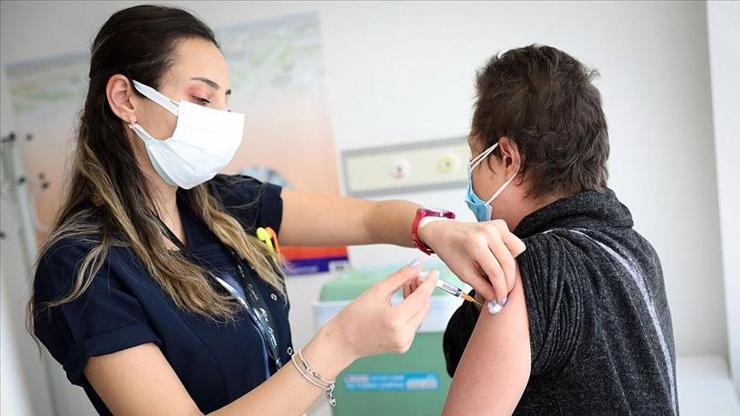 Sağlık Müdürü Öztop: İzmirin yüzde 53,9u aşılandı