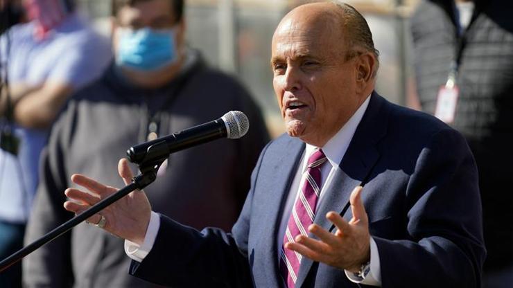 New York Yüksek Mahkemesi, Trump’ın avukatı Giuliani’nin lisansını askıya aldı