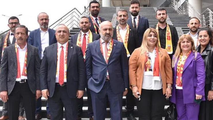 Son dakika... Kayserisporda Berna Gözbaşı yeniden başkan seçildi