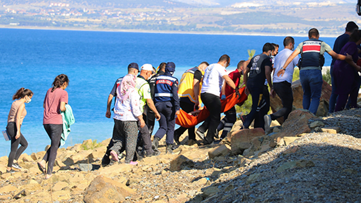 Salda Gölüne serinlemek için giren çocuk boğuldu