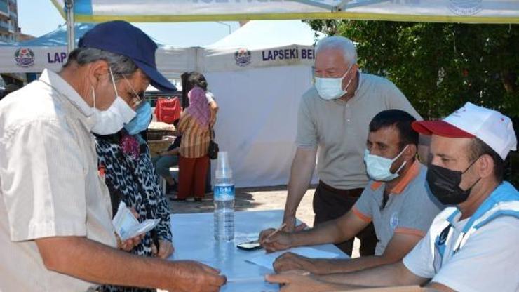 Lapseki’de randevusuz Kovid-19 aşı noktası oluşturuldu